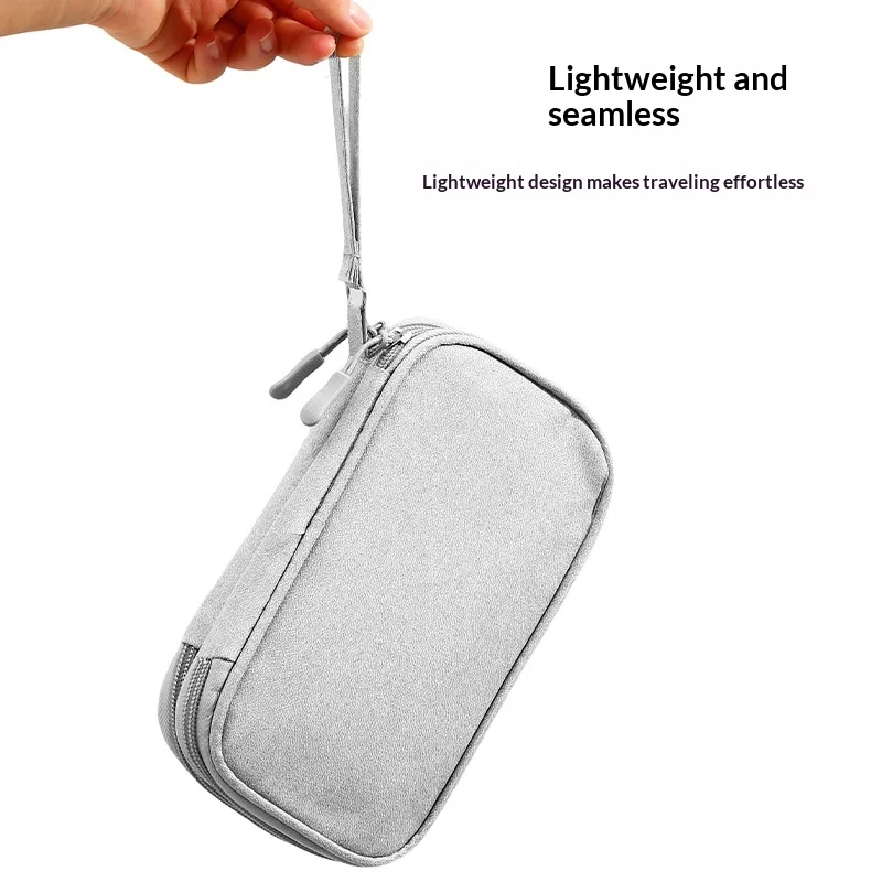 Borsa organizer per cavi da vi - Tech Accessories Case recensione e prezzo